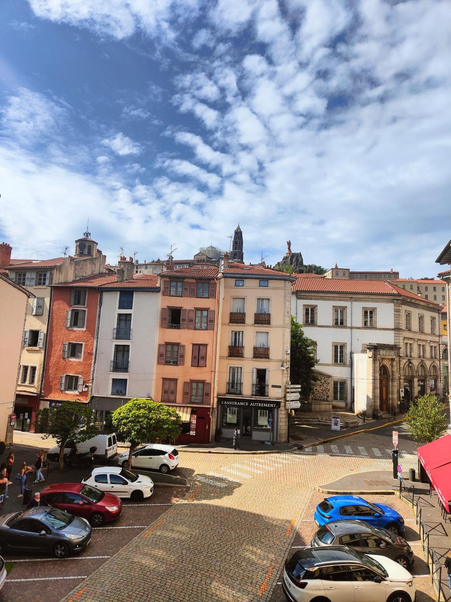 Le Paradis Cache Le Puy-en-Velay Exterior photo